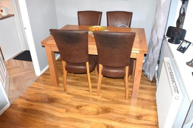 2 bed Park Home for sale Image 8