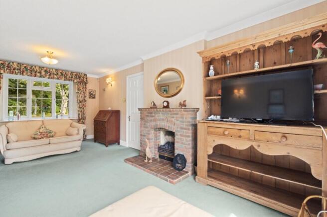 Goldcrest Drive, Ridgewood, Uckfield, East Sussex, TN22 photo 4