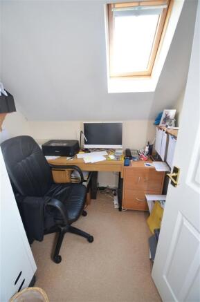 STUDY/ DRESSING ROOM