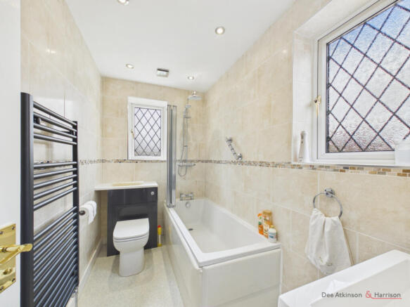 3 bed Semi-Detached for sale Image 11