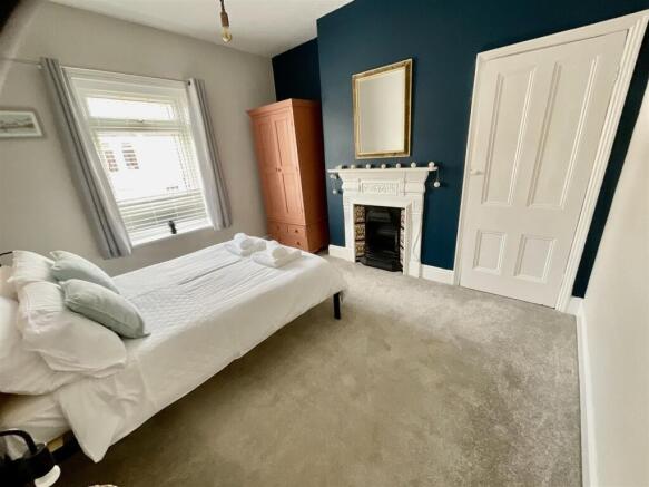 3 bed Semi-Detached for sale Image 7