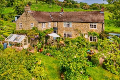 Owletts Cottage, West End, Ampleforth, YO62 4DY