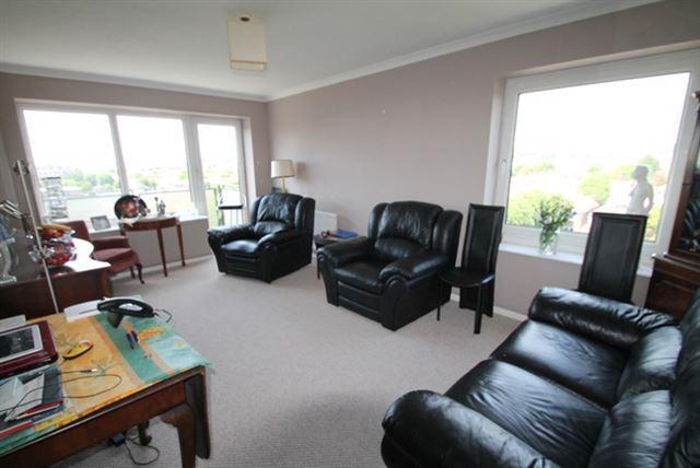 LOUNGE.2