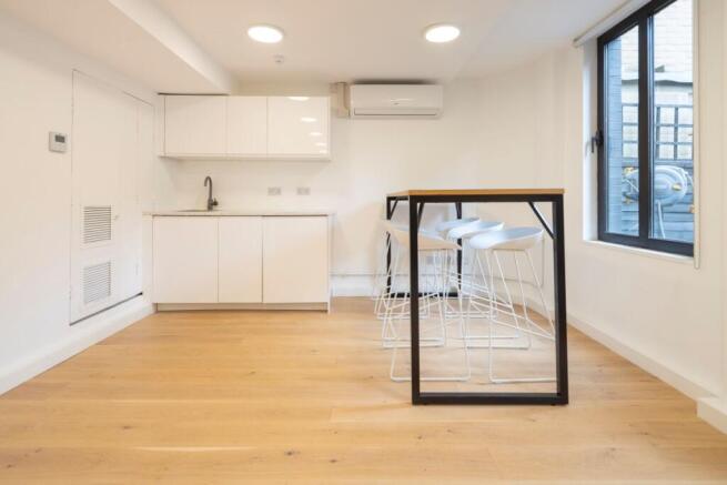 8 Golden Square