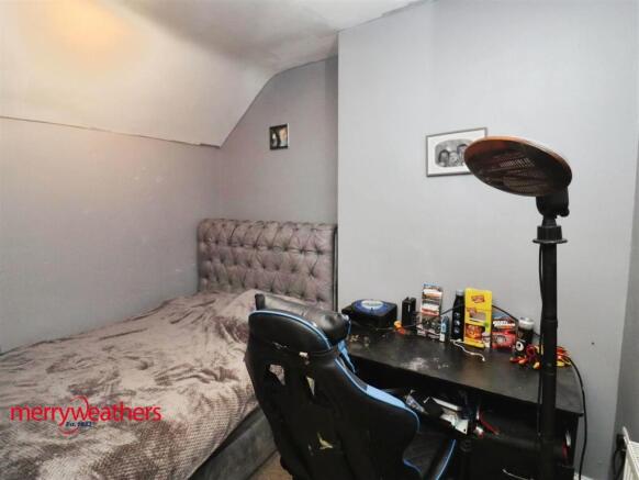 3 bed Terraced for sale Image 9