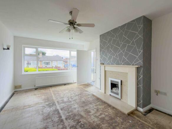 3 bed Detached Bungalow for sale Image 4