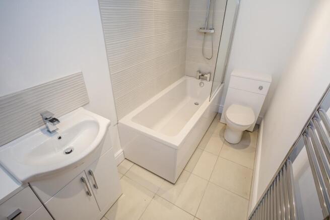 1 bed Apartment to rent Image 9