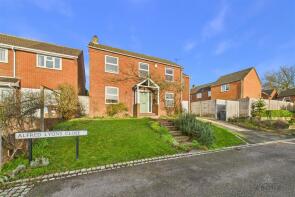 14, Alfred Lyons Close, Rugeley WS15 3EY