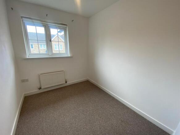 2 bed Apartment to rent Image 8