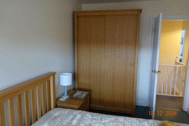 3 bed House to rent Image 6