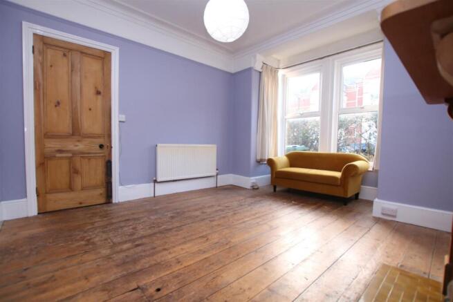 Living Area 2.JPG