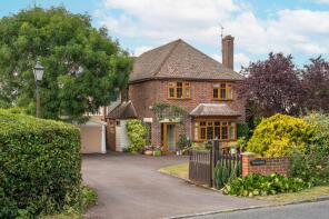Hawthorns, Vicarage Lane, North Weald Bassett, Epping CM16 6AL