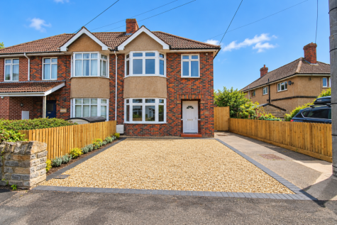 Chichester Road, Street