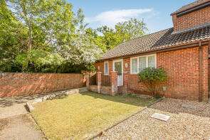 8, Fryer Close, Bournemouth BH11 8AP