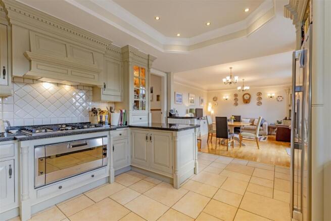 Kitchen-6.jpg