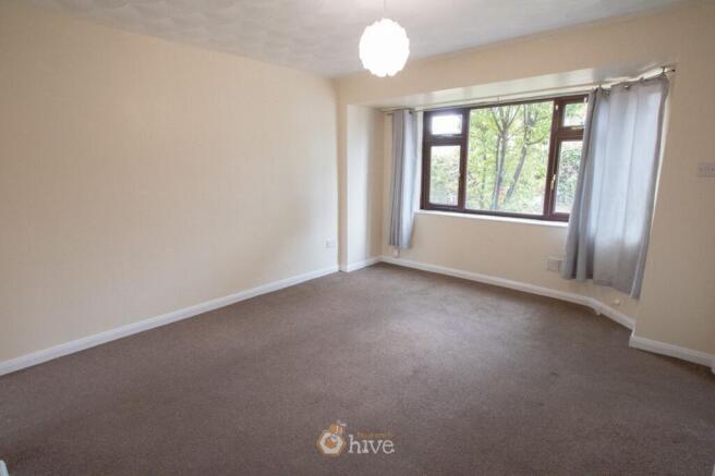 3 bed Semi-Detached for sale Image 4