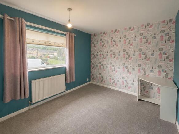 3 bed Semi-Detached for sale Image 8
