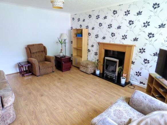 Lounge 1