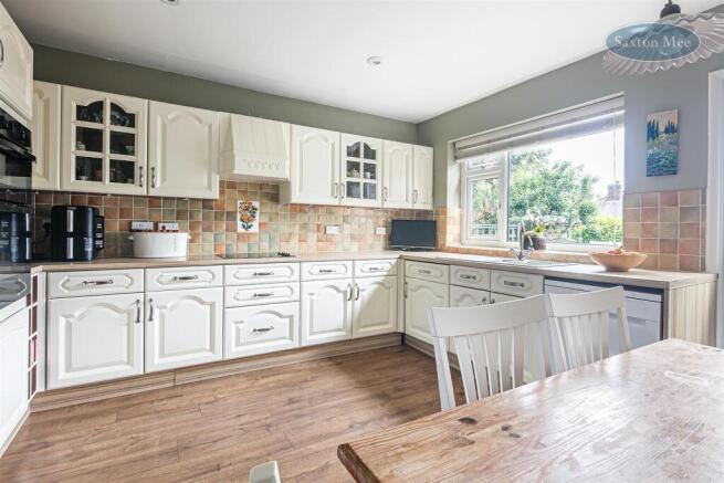 2 bed Semi-Detached for sale Image 6