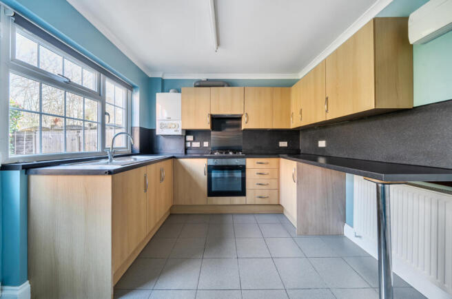 1433712-5-69bbd19...