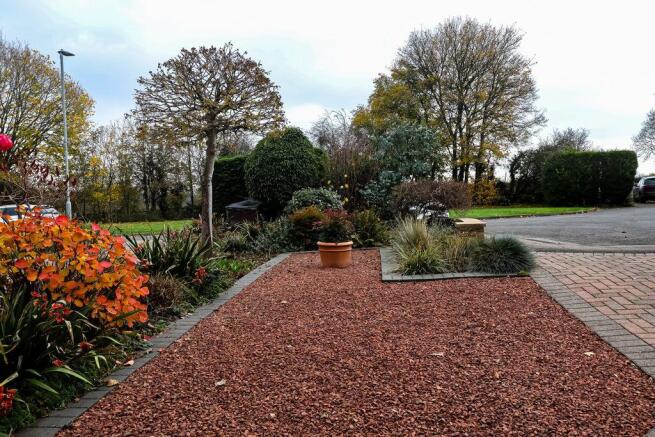 Front Garden/Driveway