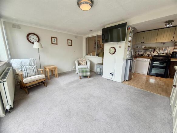 3 bed Semi-Detached for sale Image 7