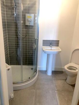 2 bed Town House to rent Image 9
