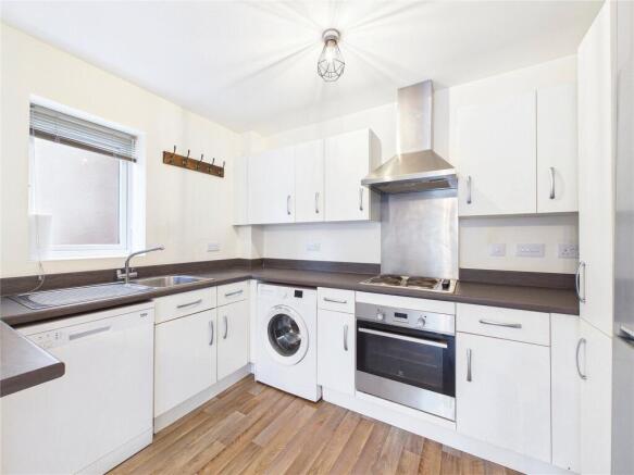 Hill View Road, Malvern, Worcestershire, WR14 photo 4