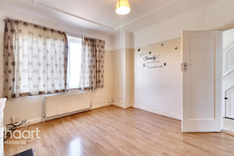 Uppingham Avenue, Stanmore