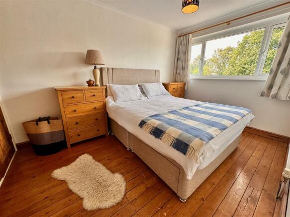 PRINCIPAL BEDROOM