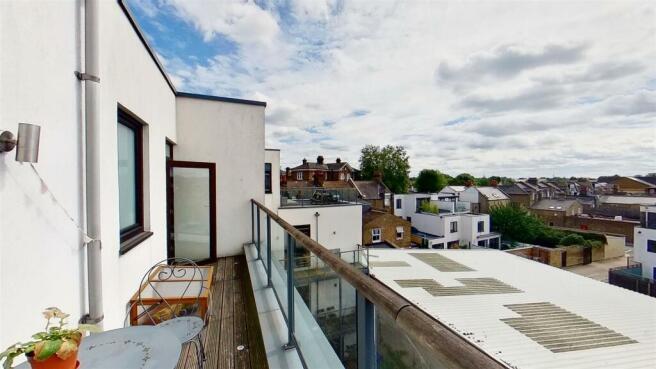 Furmage-Street-Earlsfield-SW18-08242020_192912.jpg