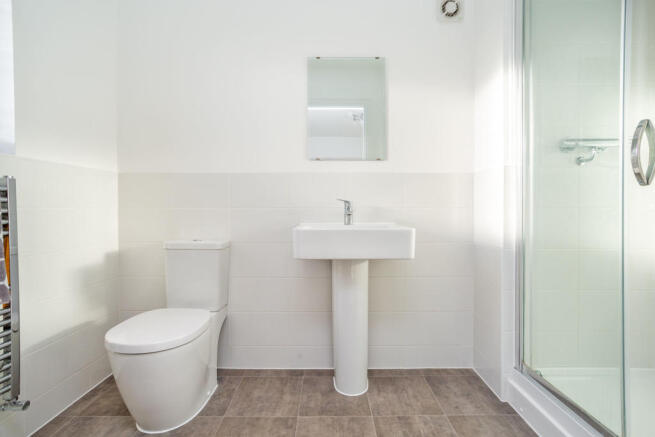 Master Ensuite
