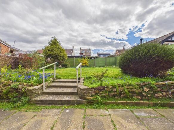 2 bed Flat for sale Image 12