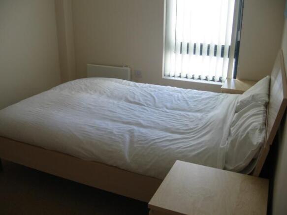 1 bed Apartment to rent Image 4