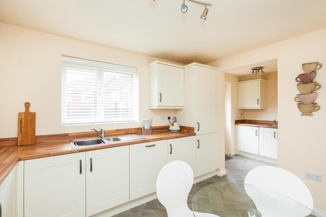 Kitchen/Breakfast Ro