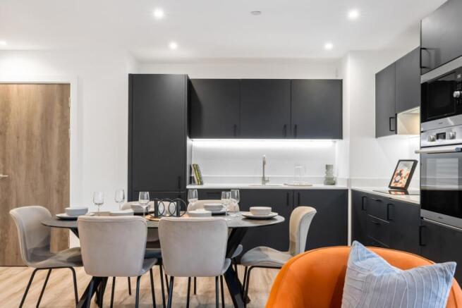 3 bed Flat to rent Image 6