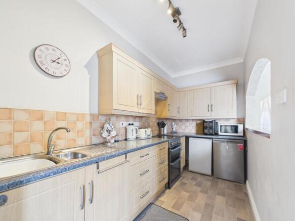 3 bed Terraced for sale Image 7