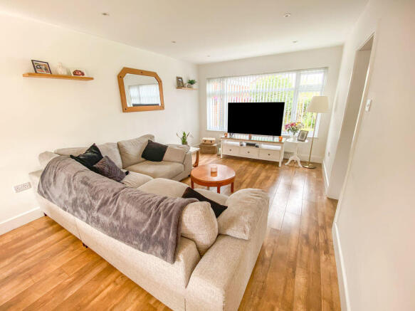 Osterley Close, Botley, SO30 photo 4