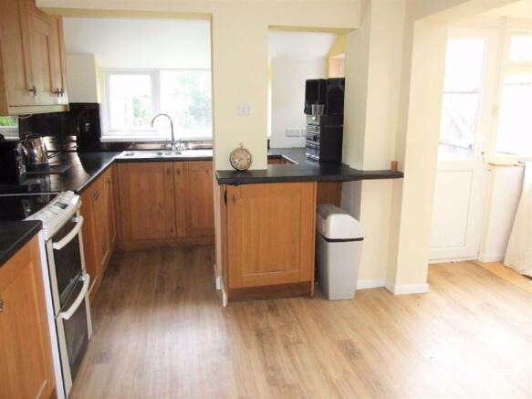 Kitchen / Breakfast Room