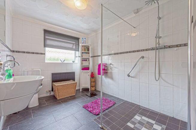 WET ROOM 