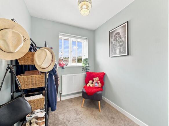 3 bed Semi-Detached for sale Image 12