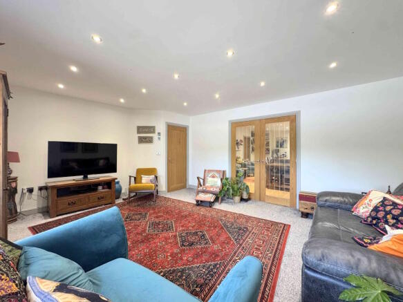 4 bed Town House for sale Image 7