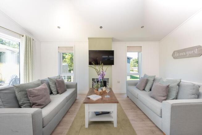 Two Bed Pathfinder Platinum Tor (40x22), Roadford Lake Lodges, Roadford Lake, Lifton, Devon, PL16 0RL photo 5
