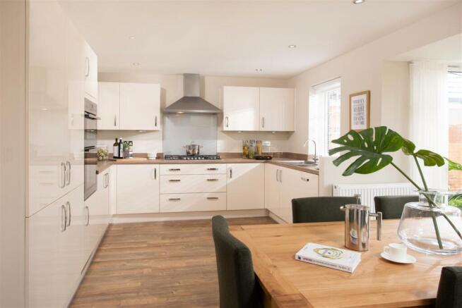 KITCHEN/ DINING AREA