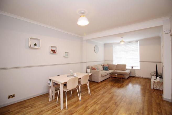 Lounge/Diner 