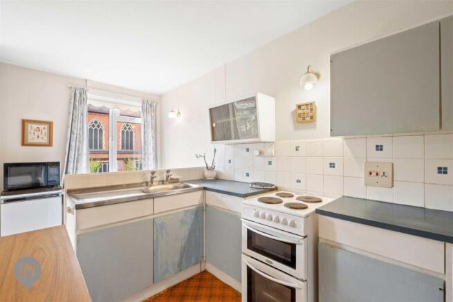 Kitchen LM.jpg