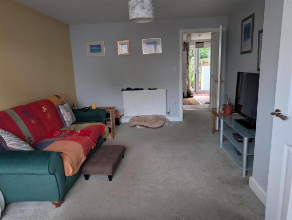 Living room2.jpg