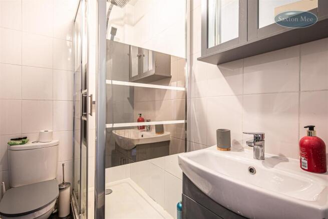 3 bed Terraced for sale Image 10