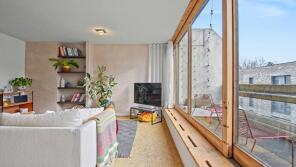 68, Stoneleigh Terrace, London N19 5TZ