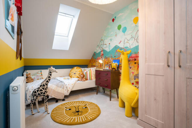 4 bed Semi-Detached for sale Image 10